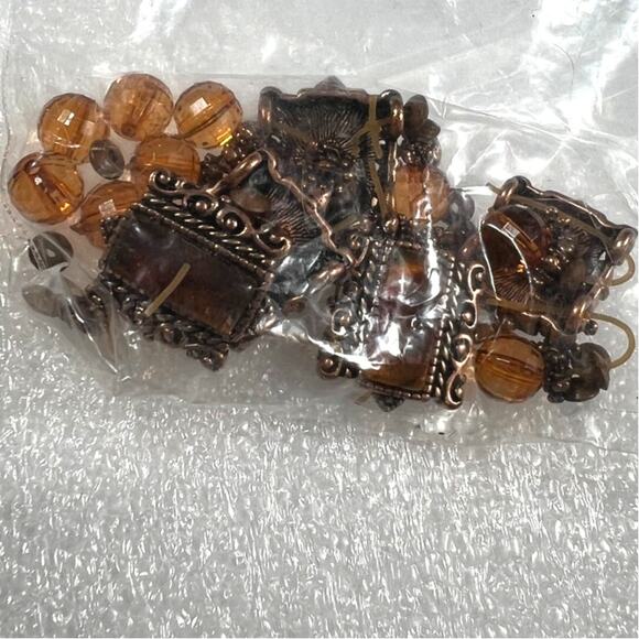 Beautiful Vintage Crafting Beads BROKEN Bracelet New in Pack Repurpose Reuse - Picture 3 of 8